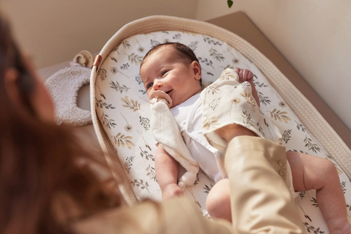 Jollein Hoeslaken Wieg Jersey 40/50x80/90cm Wild Flowers - Afbeelding 4